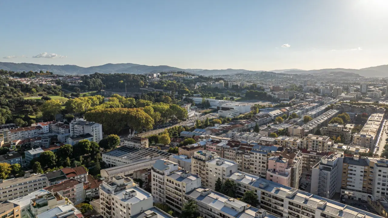 Apartamento T3 totalmente renovado no centro da cidade de Braga — 25