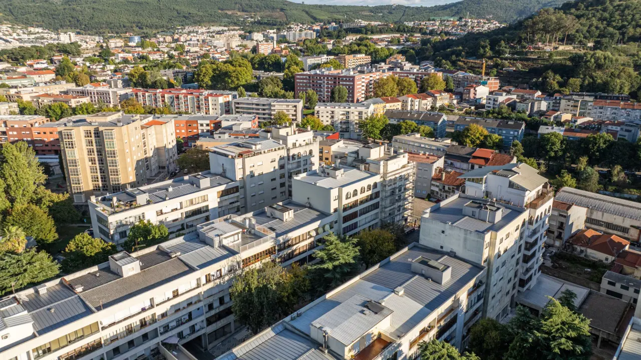 Apartamento T3 totalmente renovado no centro da cidade de Braga — 28
