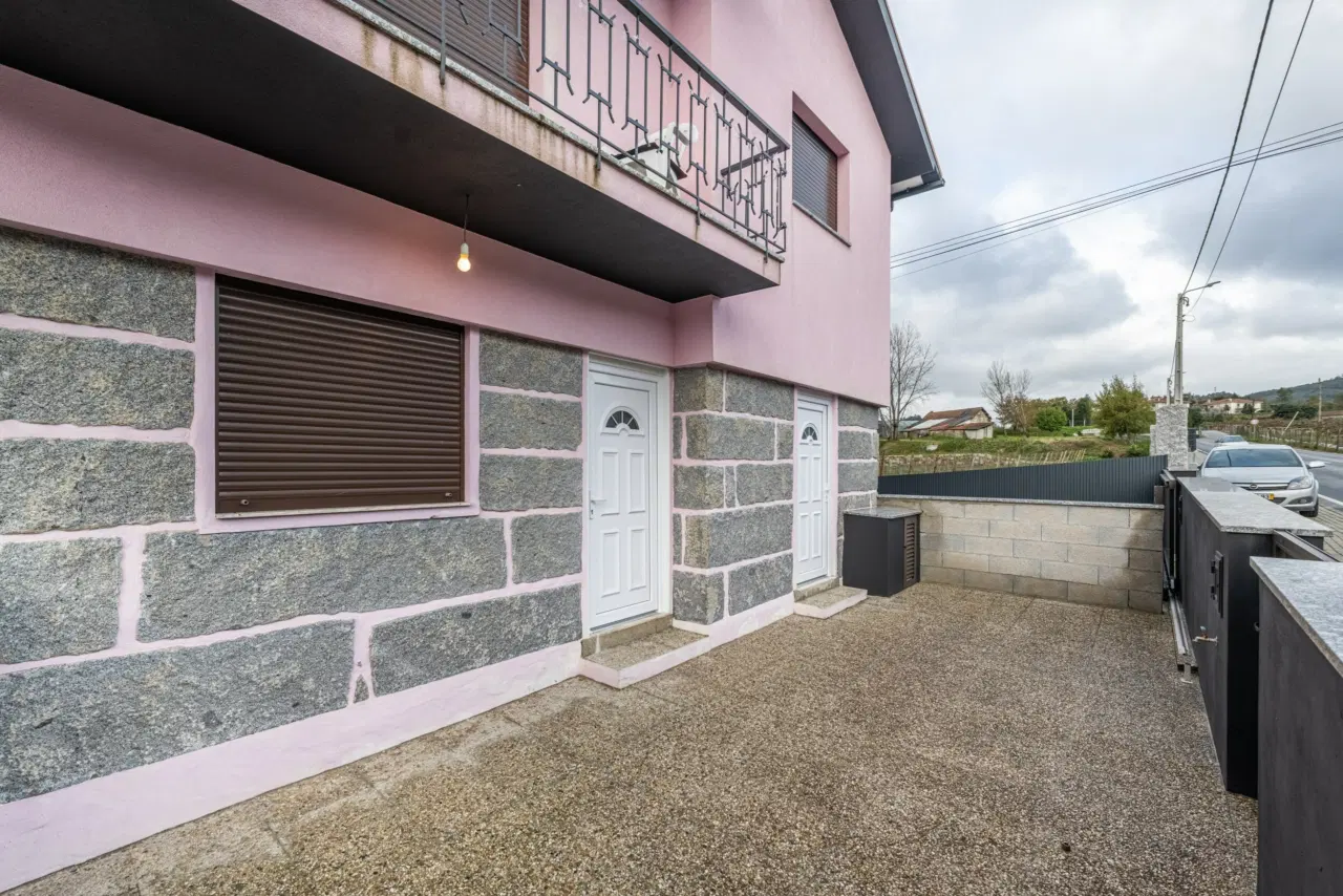 Propriedade situada na freguesia de Brito, em Guimarães — 6