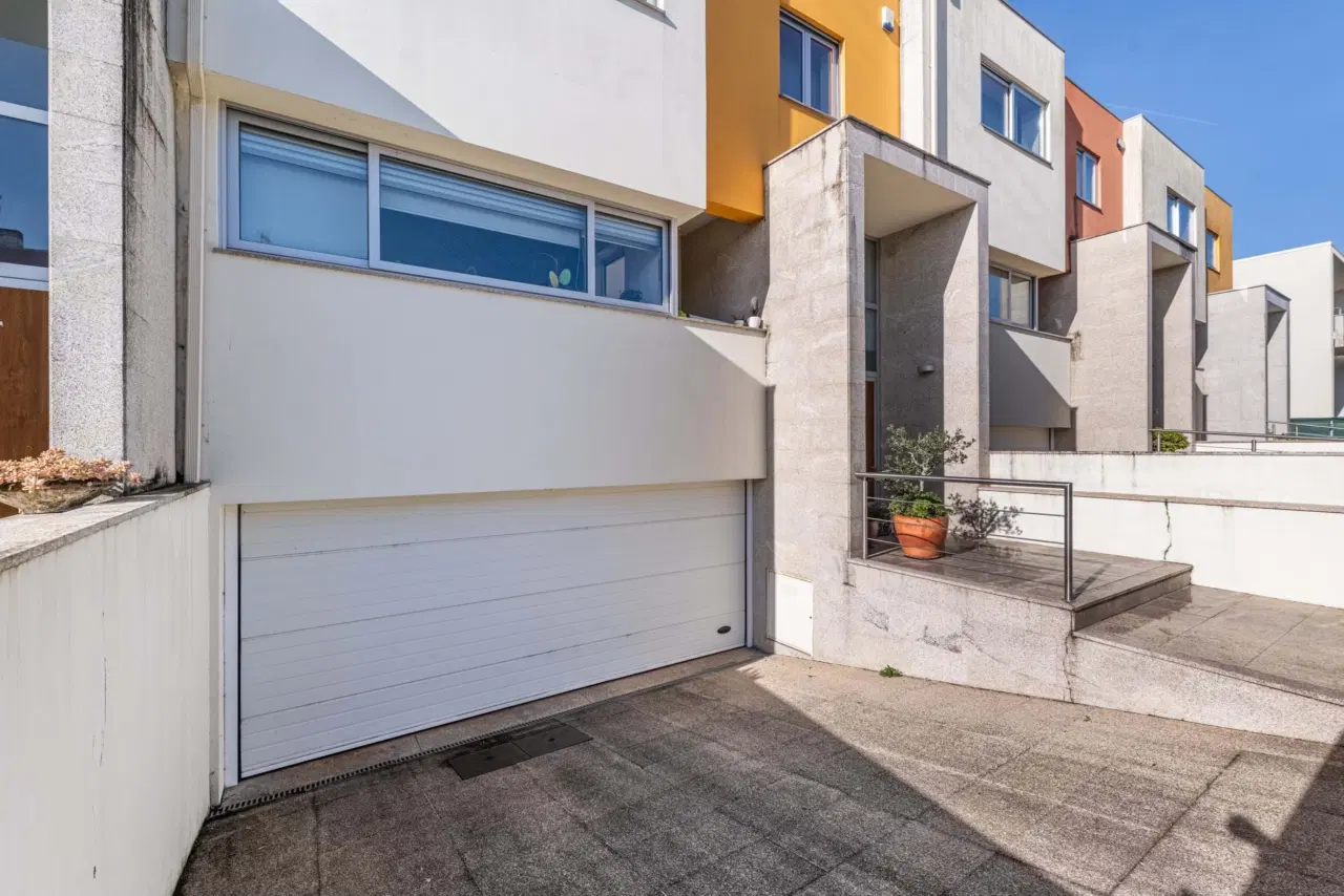 Moradia  em Banda T3 Tadim, Braga — 28