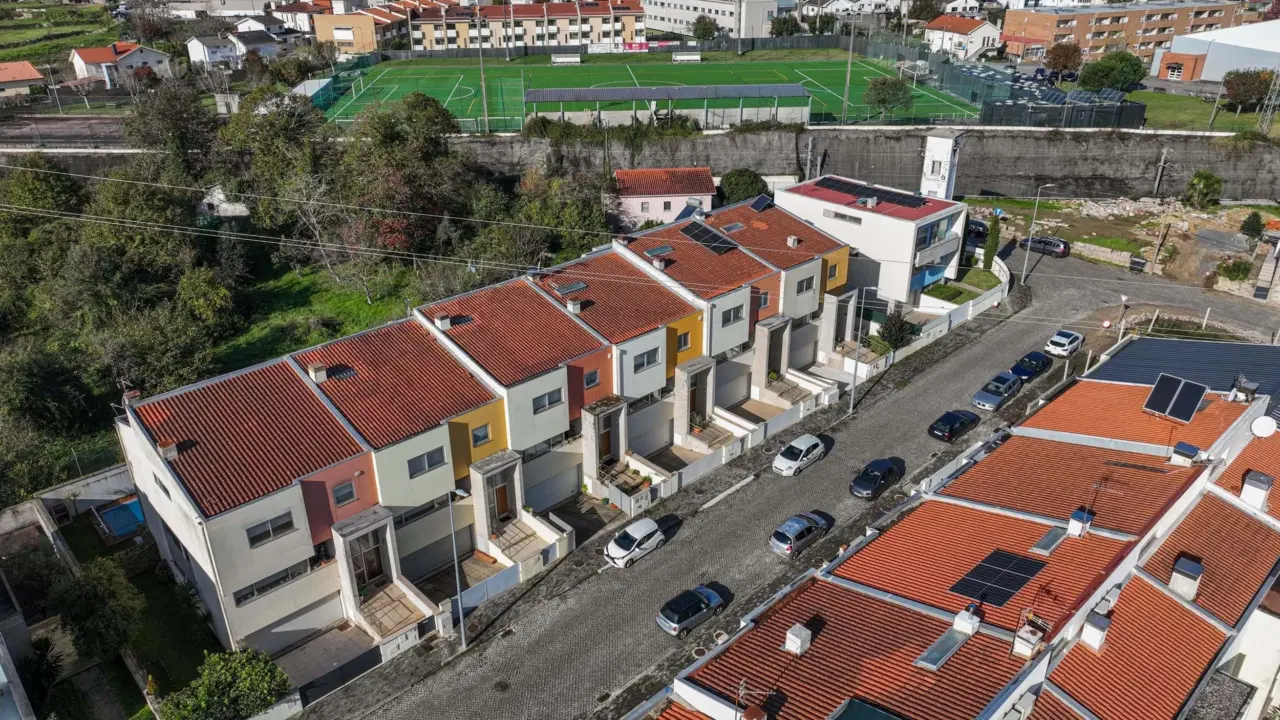Moradia  em Banda T3 Tadim, Braga — 33