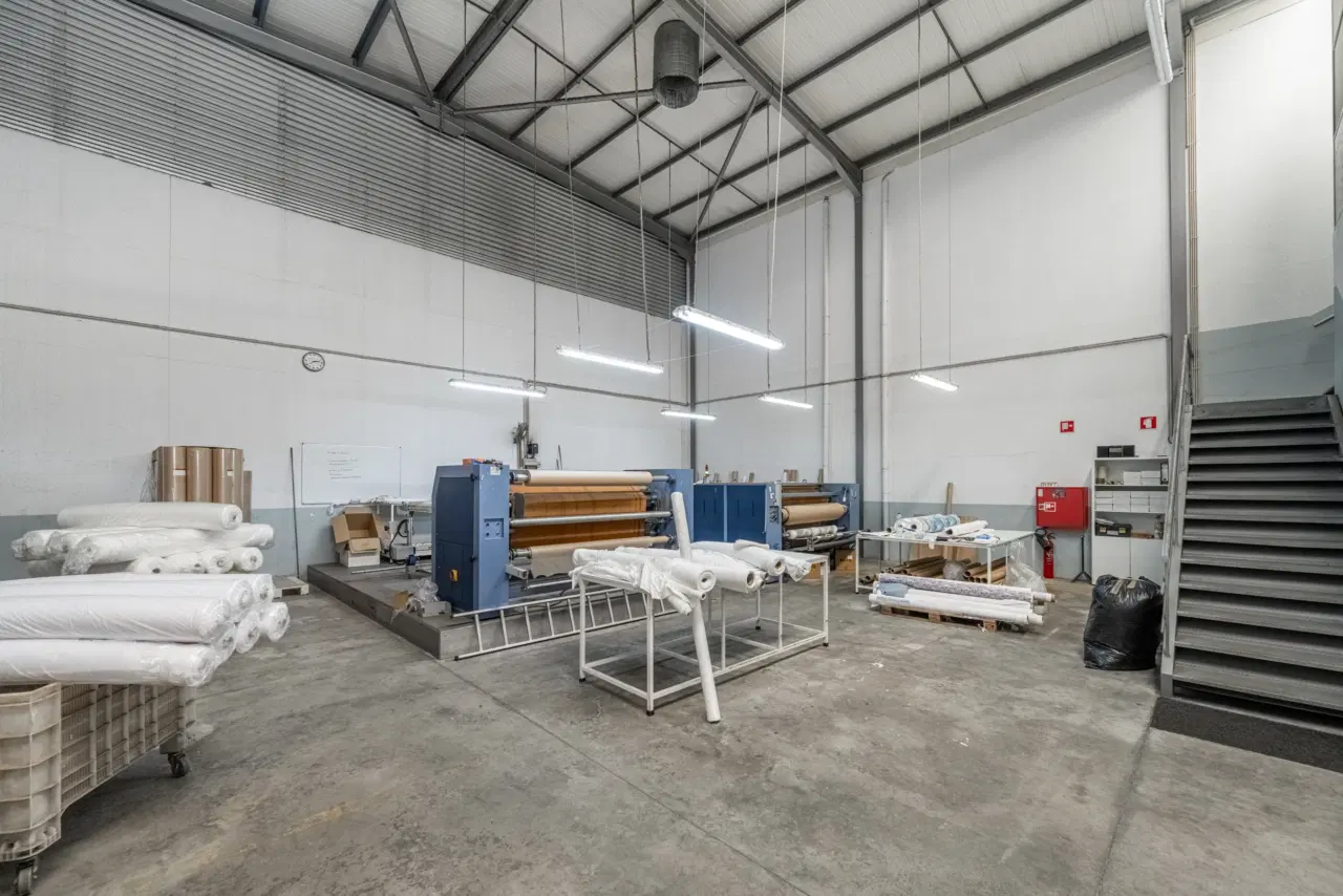 Pavilhão Industrial Junto á entrada da Autoestrada de Famalicão — 15