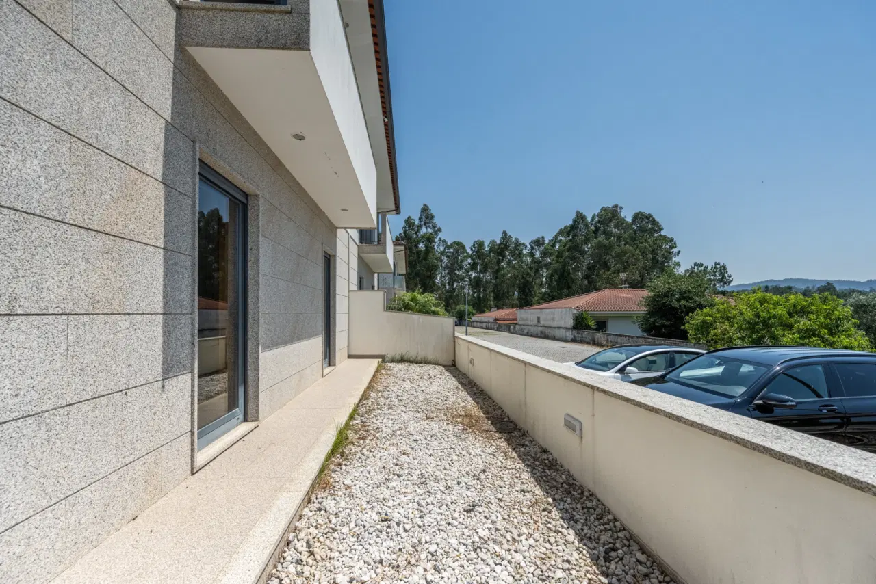 Moradia Geminada T3 em Alvito (S. Martinho), Barcelos — 27