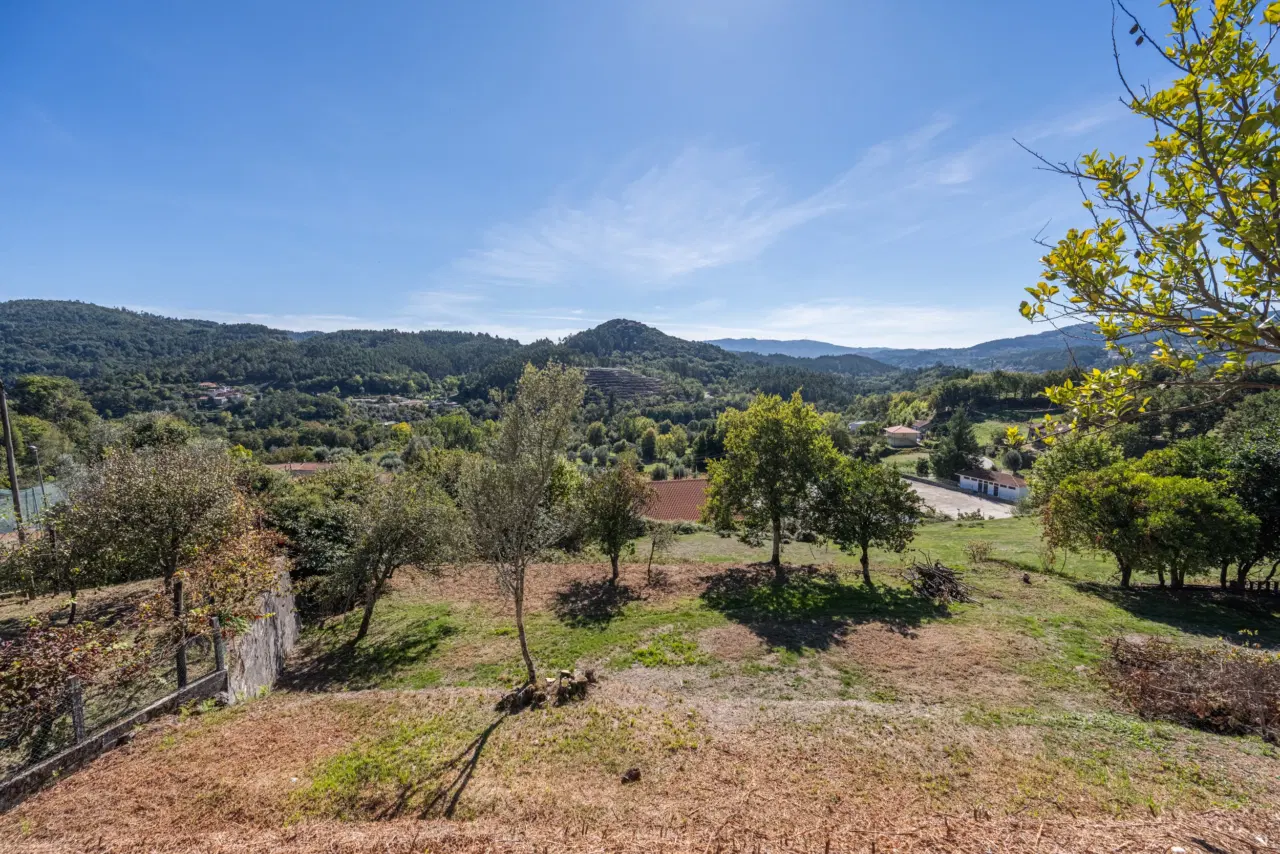 Quinta com Potencial em Cantelães, Vieira do Minho — 43