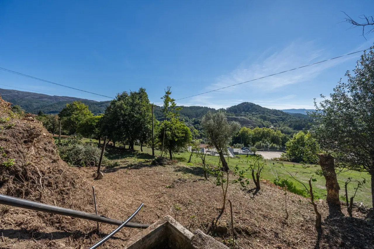 Quinta com Potencial em Cantelães, Vieira do Minho — 31