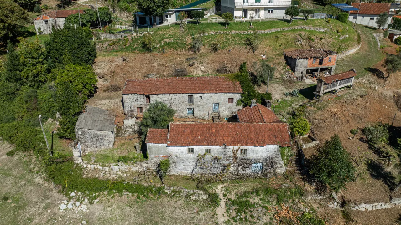 Quinta com Potencial em Cantelães, Vieira do Minho — 11