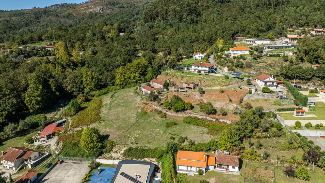 Quinta com Potencial em Cantelães, Vieira do Minho — 19