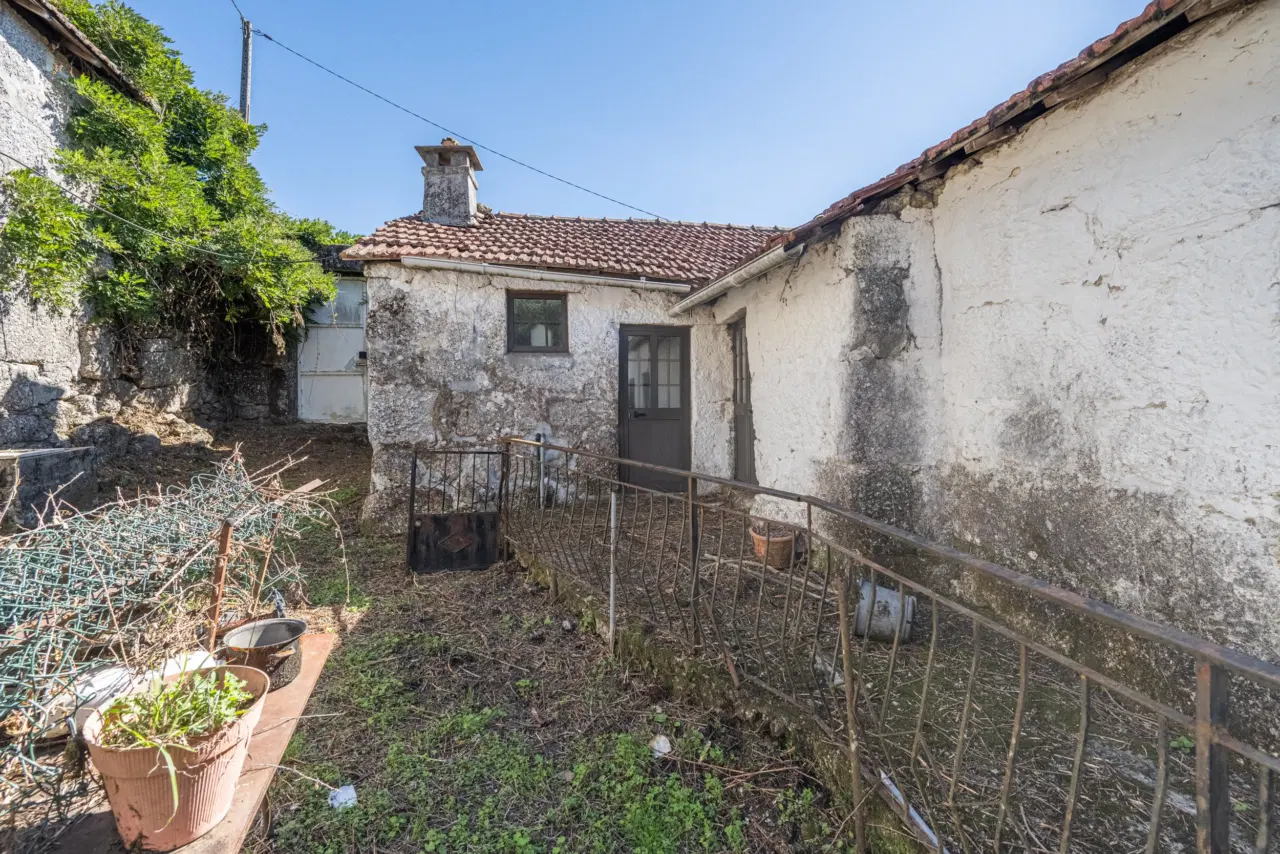 Quinta com Potencial em Cantelães, Vieira do Minho — 40