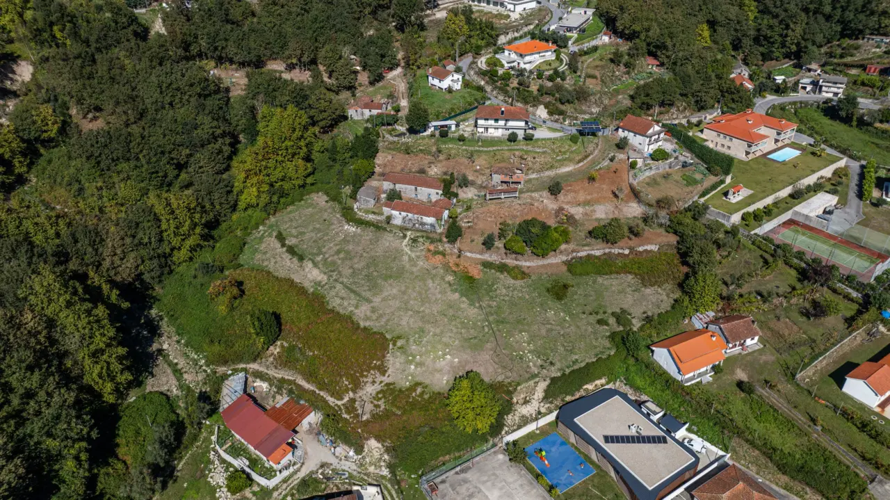 Quinta com Potencial em Cantelães, Vieira do Minho — 2