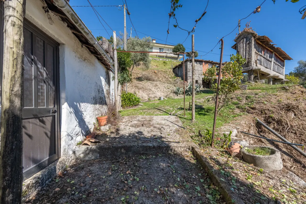Quinta com Potencial em Cantelães, Vieira do Minho — 41