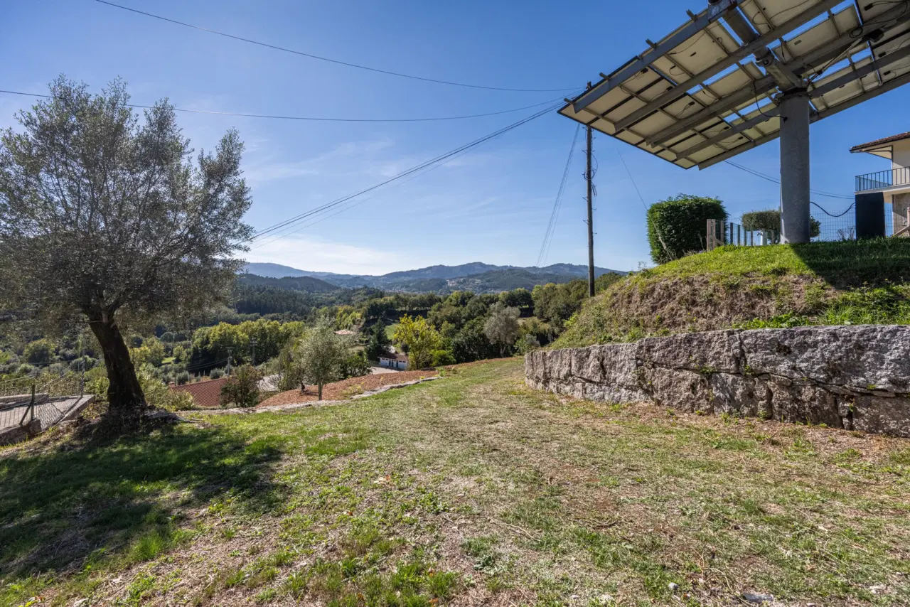 Quinta com Potencial em Cantelães, Vieira do Minho — 24