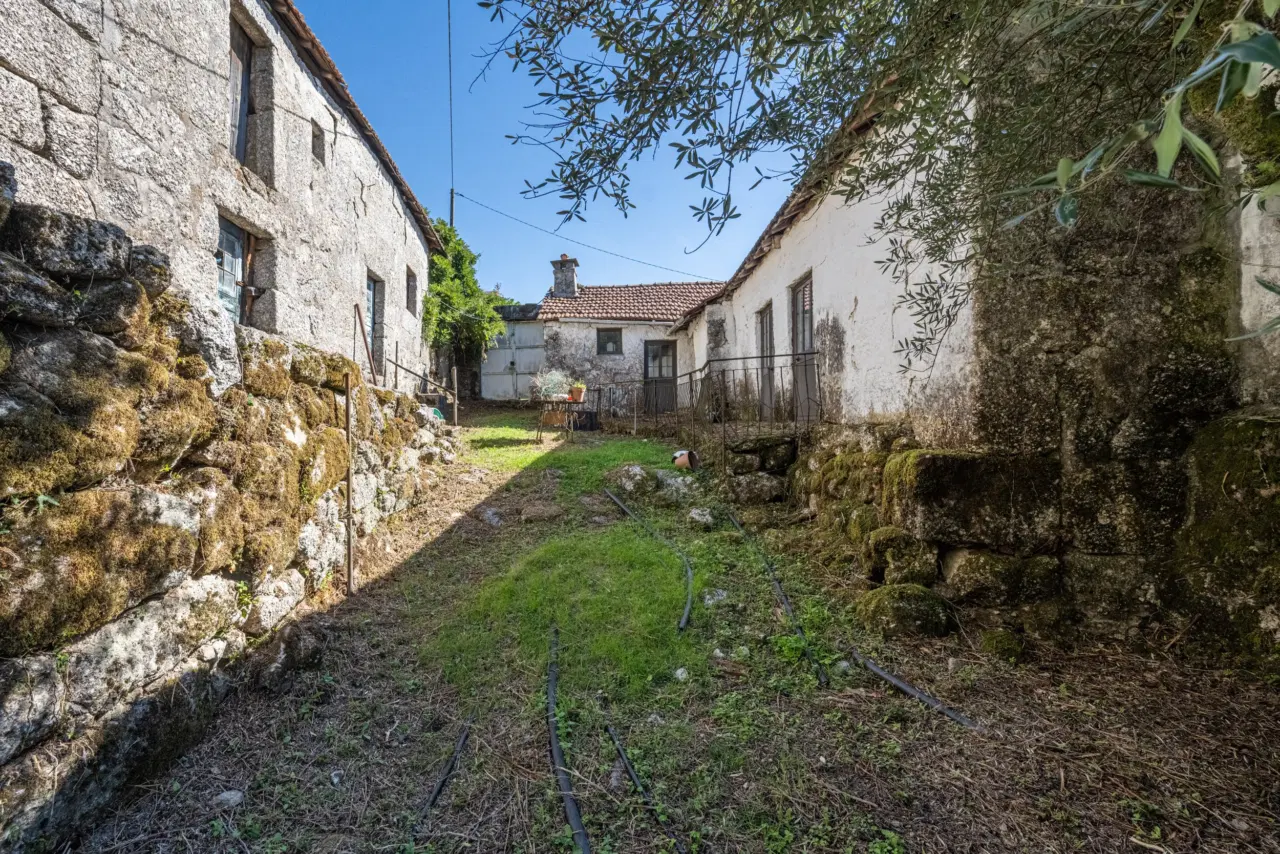 Quinta com Potencial em Cantelães, Vieira do Minho — 39