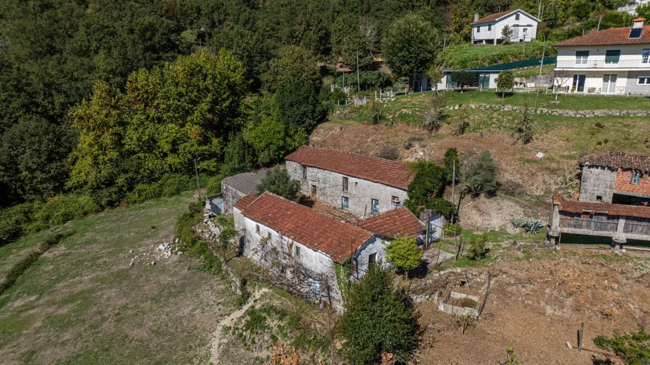Quinta com Potencial em Cantelães, Vieira do Minho — 9