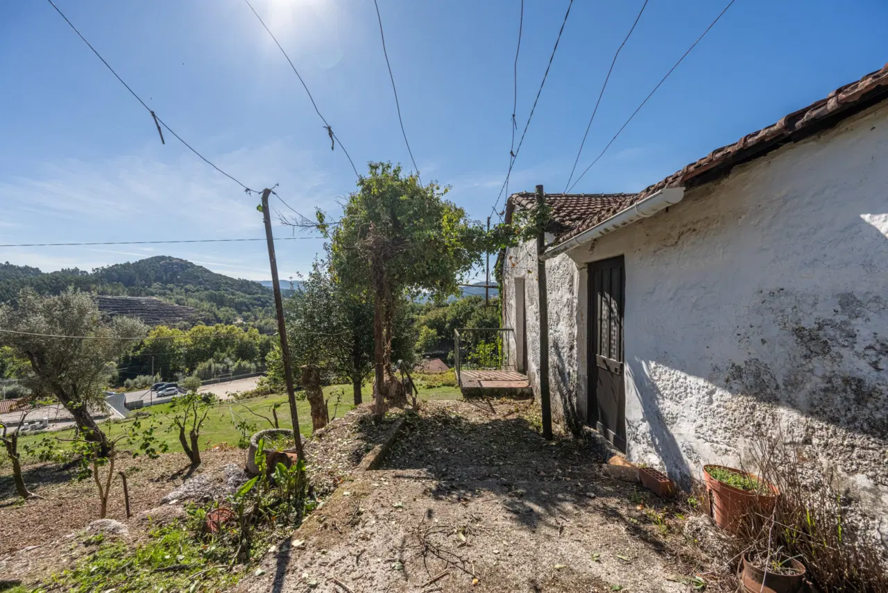 Quinta com Potencial em Cantelães, Vieira do Minho — 30
