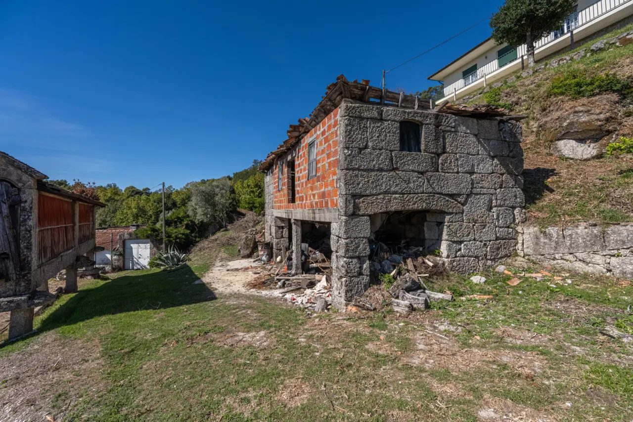 Quinta com Potencial em Cantelães, Vieira do Minho — 28
