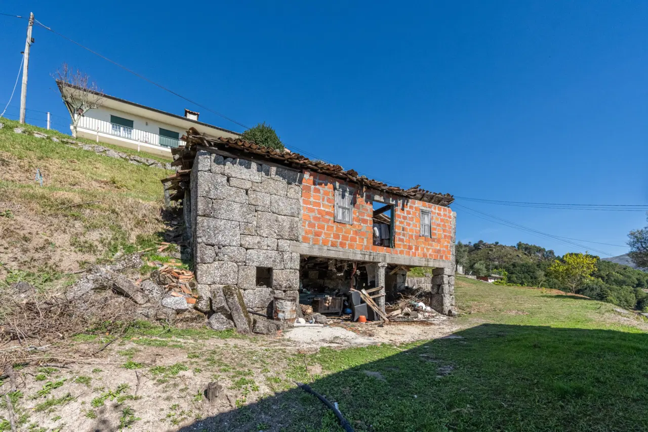 Quinta com Potencial em Cantelães, Vieira do Minho — 42