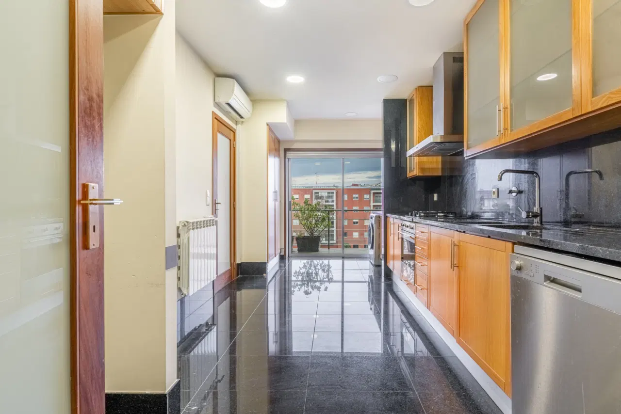 Arrenda-se magnífico apartamento T3 em Braga — 7