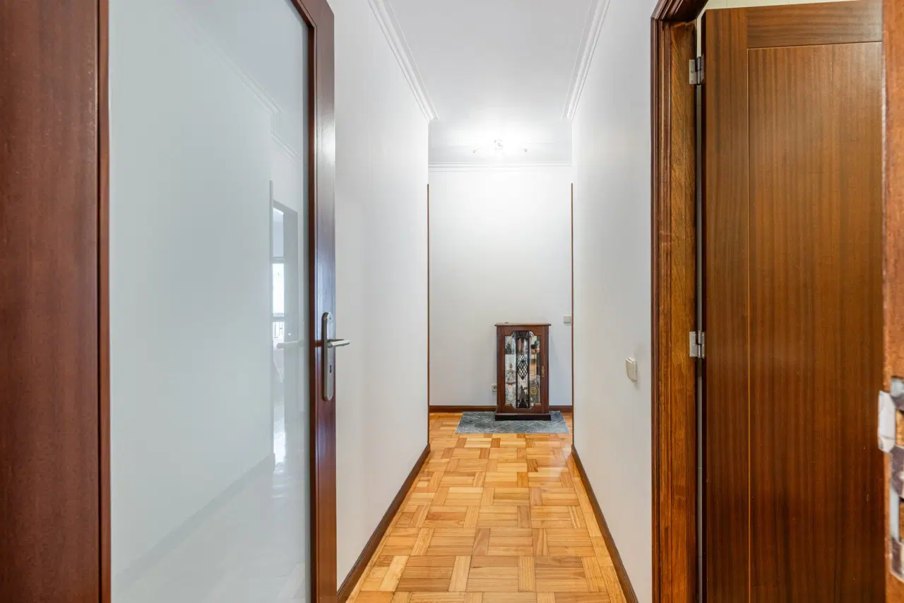 Apartamento T3 Renovado com Garagem Fechada em Excelente Localização – Lomar, Braga — 7