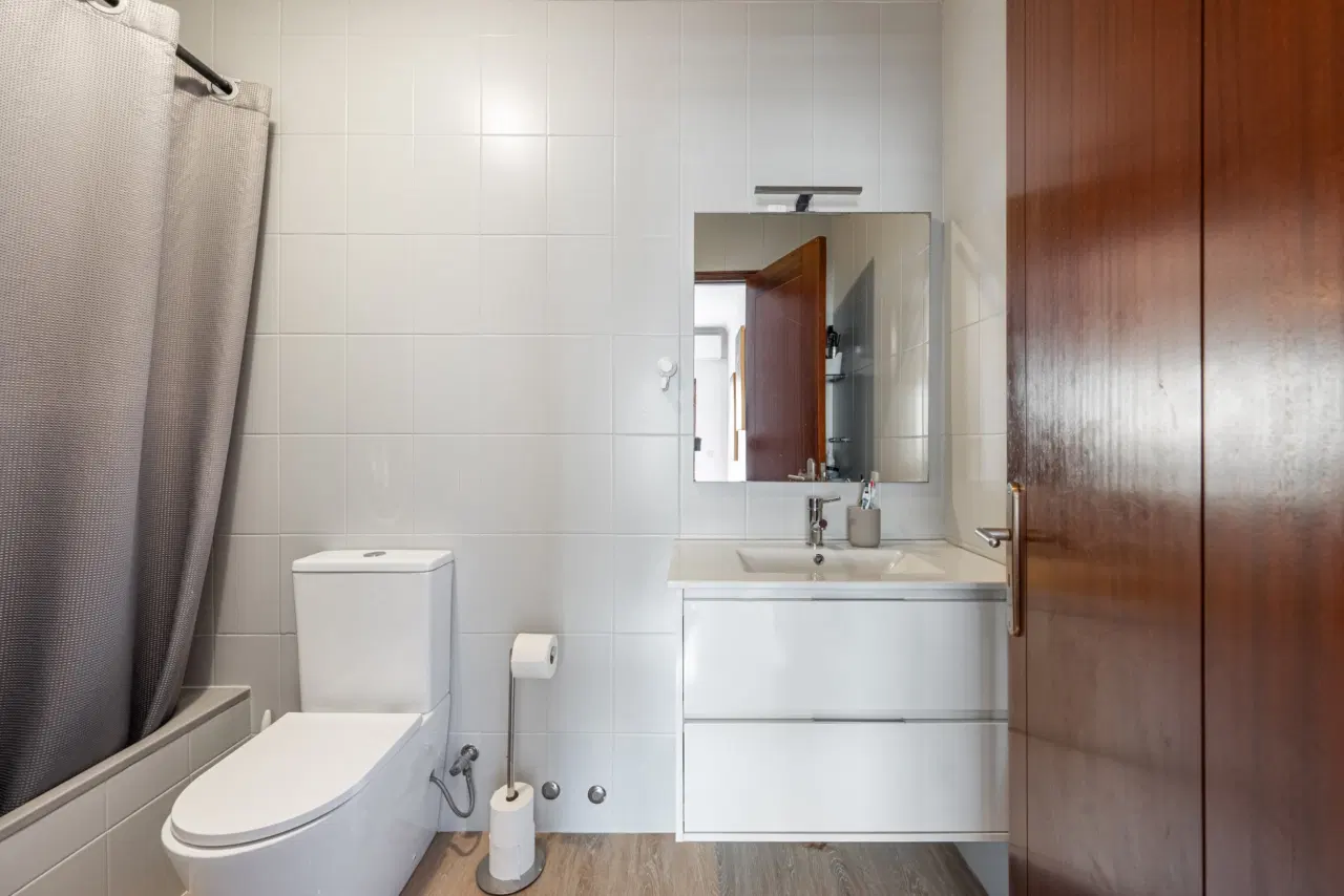 Apartamento T3 Renovado com Garagem Fechada em Excelente Localização – Lomar, Braga — 12
