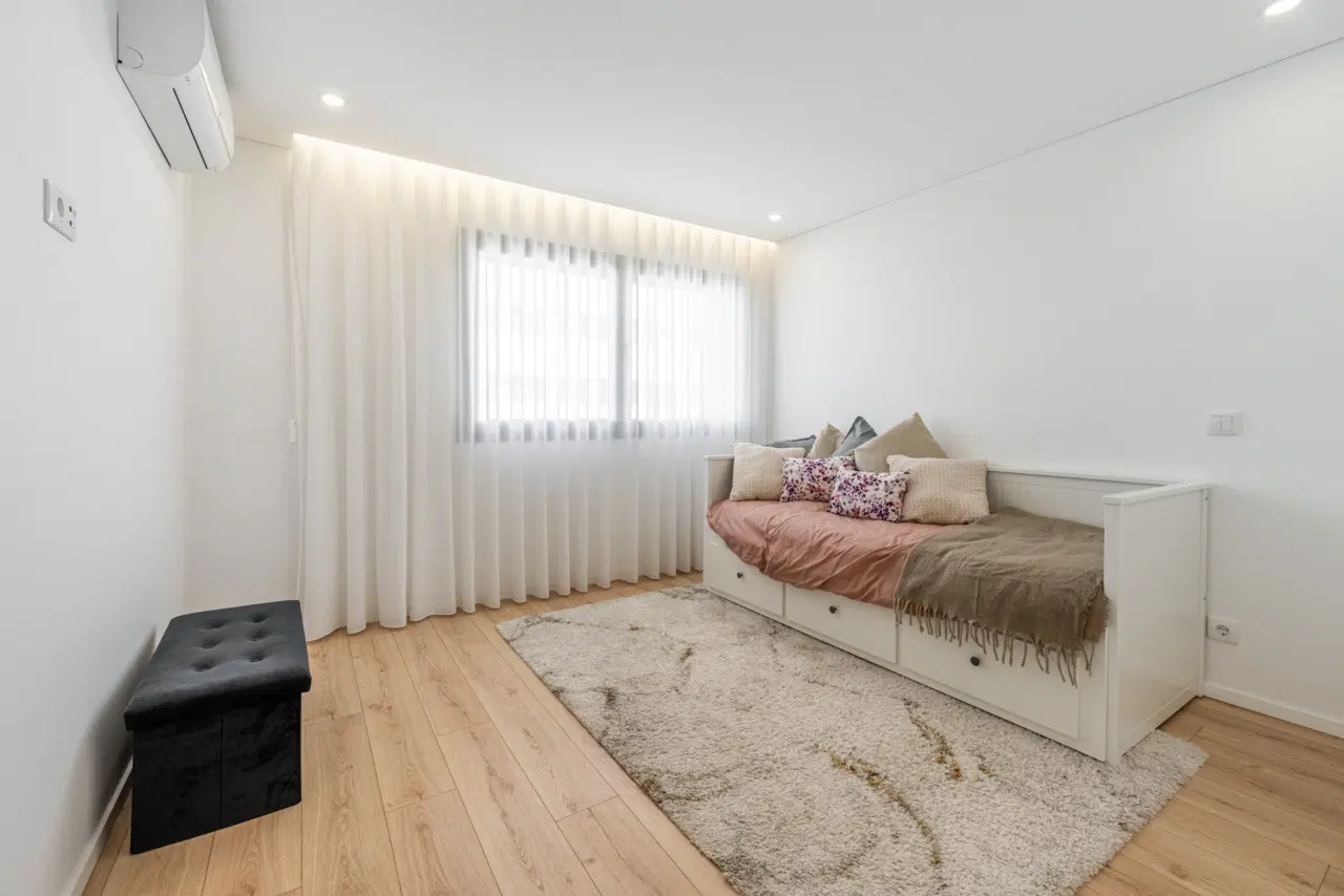 Apartamento T3 Semi-novo em Tenões, Braga — 16