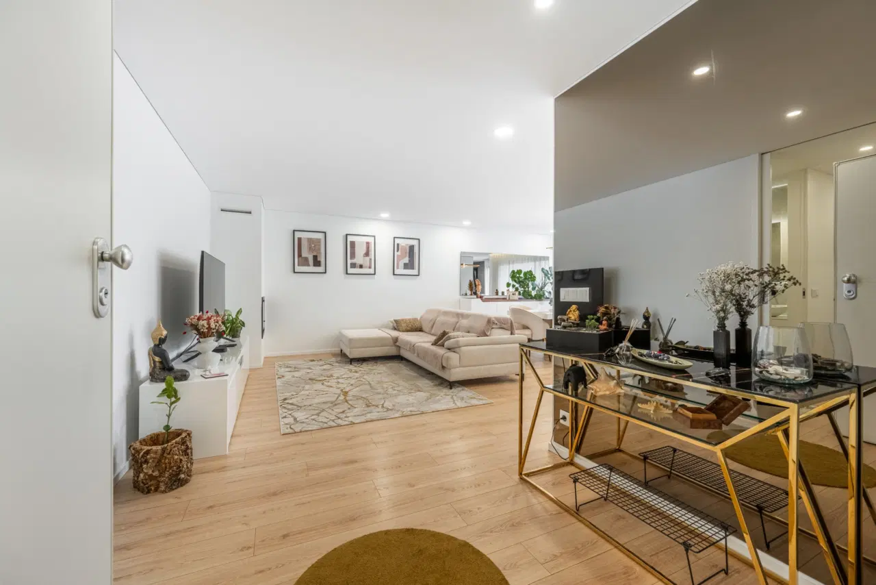 Apartamento T3 Semi-novo em Tenões, Braga — 3