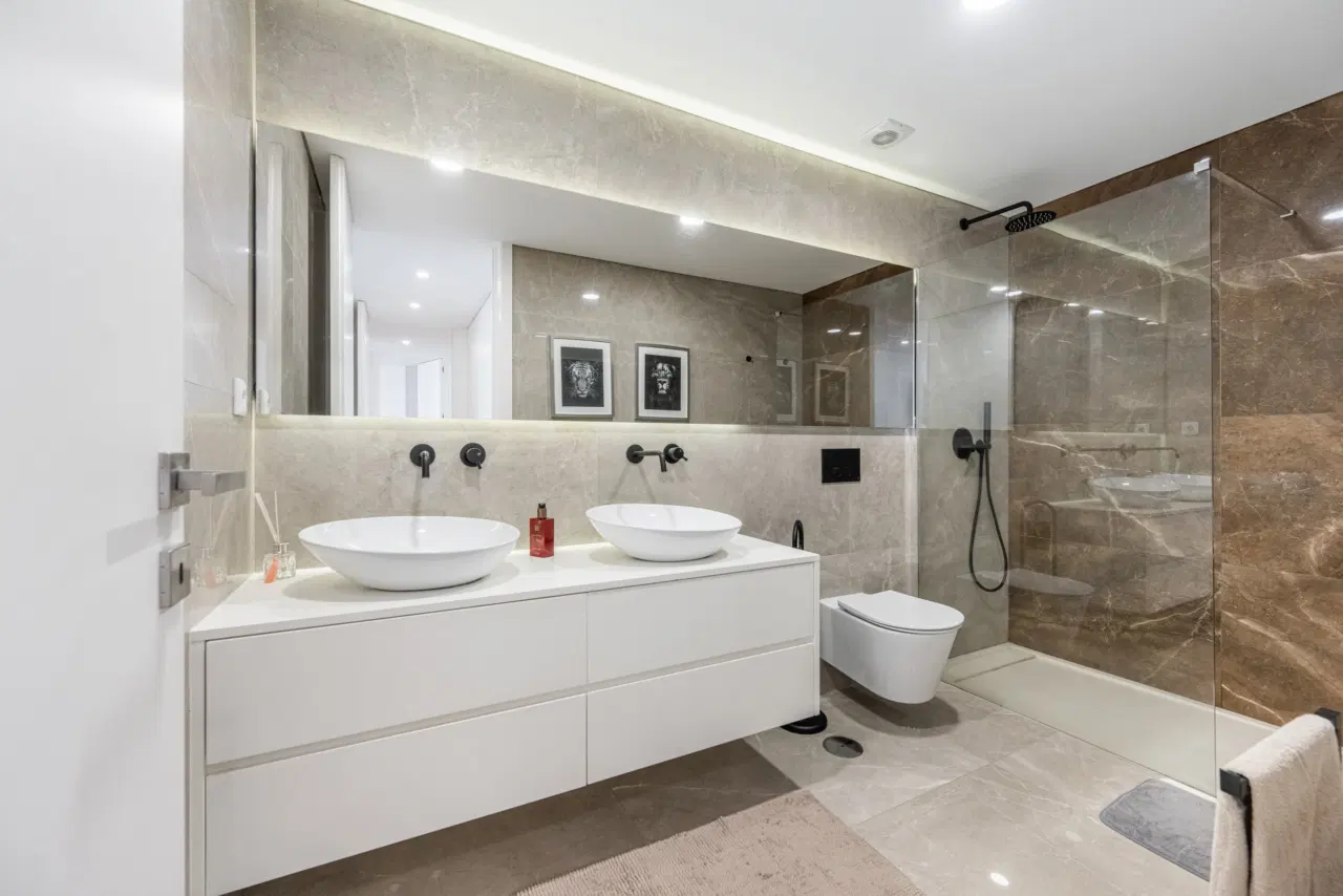 Apartamento T3 Semi-novo em Tenões, Braga — 15