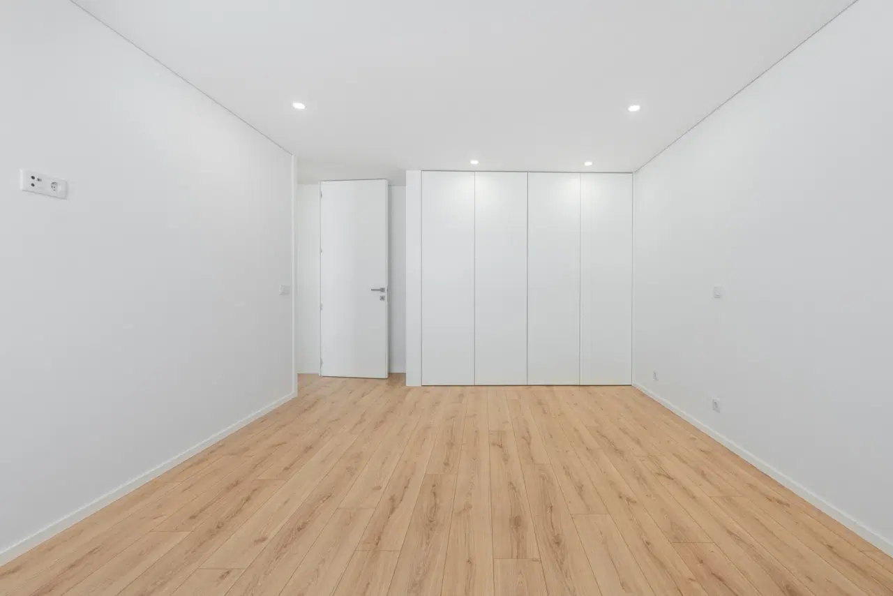 Apartamento T3 Semi-novo em Tenões, Braga — 19
