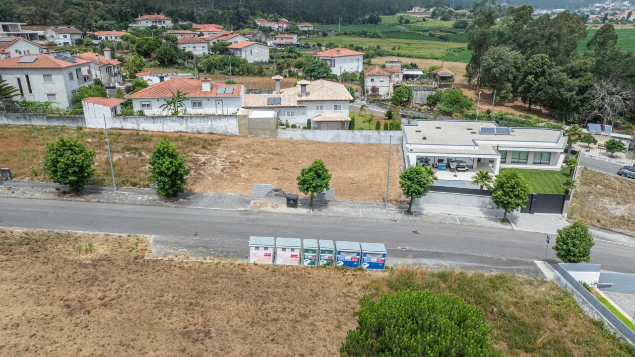 Terreno com projecto aprovado - Gueral, Barcelos — 5