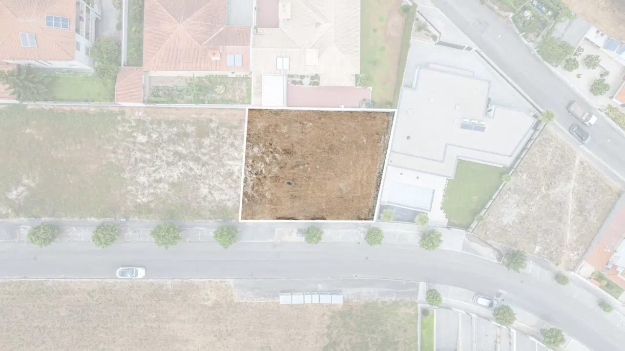 Terreno com projecto aprovado - Gueral, Barcelos — 3