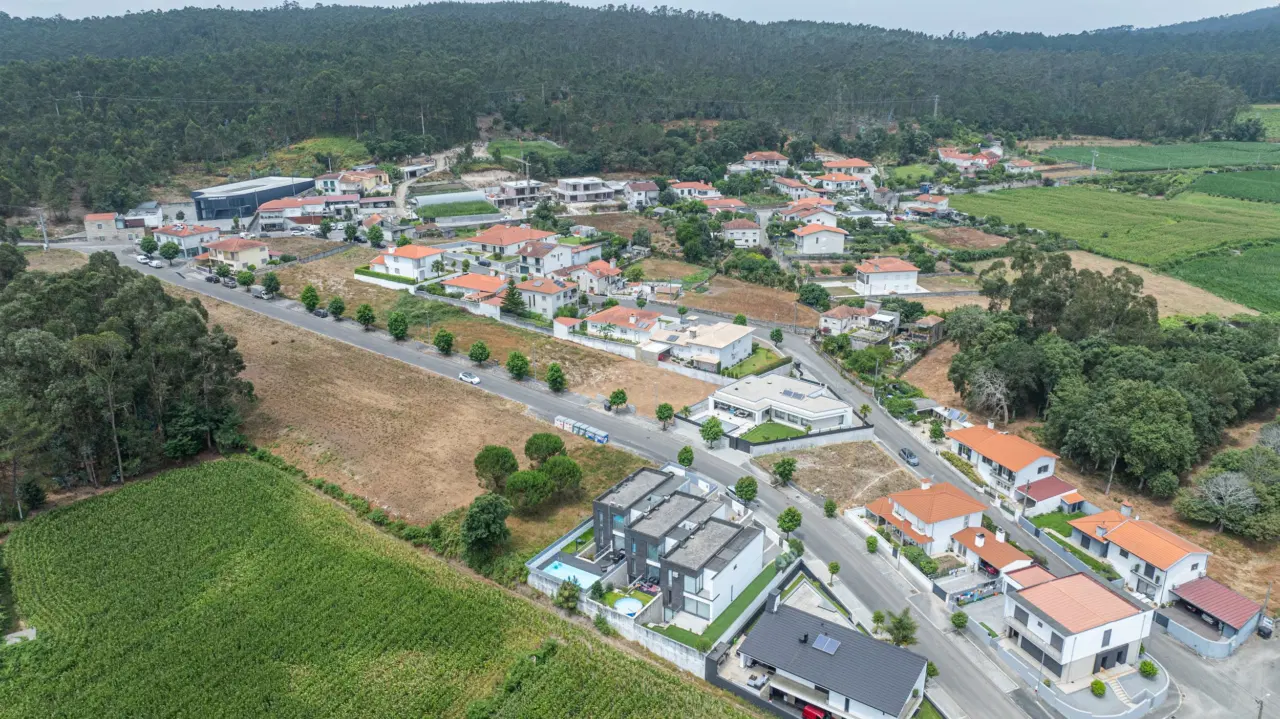 Terreno com projecto aprovado - Gueral, Barcelos — 9