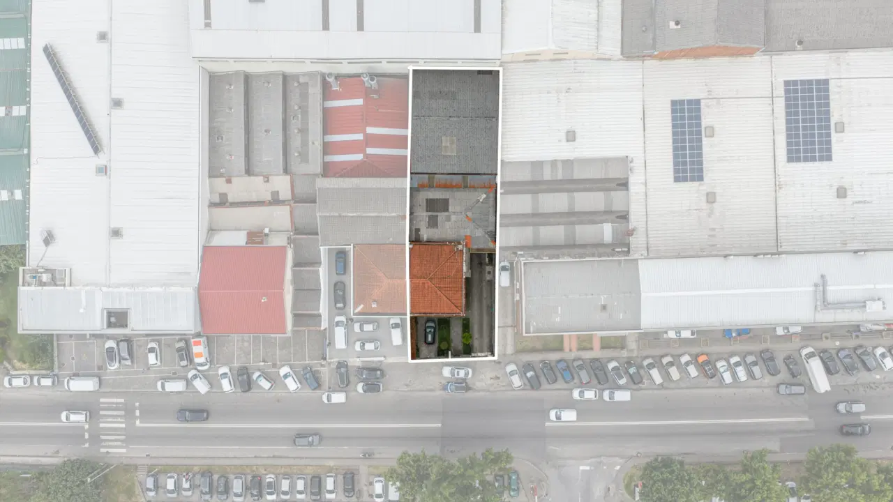 Armazém e Habitação em Ferreiros — 32