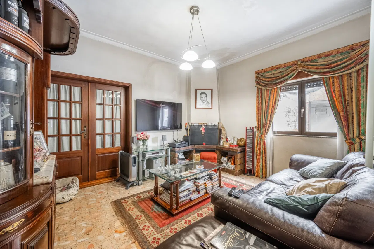 Armazém e Habitação em Ferreiros — 21