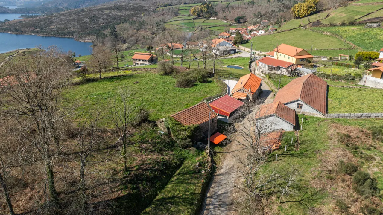 Terreno para construção – Currais, Reigoso, Montalegre — 9