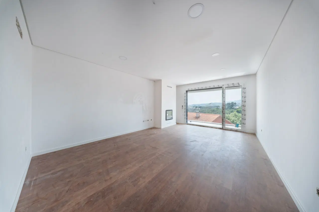 APARTAMENTO T2 NOVO EM VILA REAL - CONDOMÍNIO FECHADO — 8