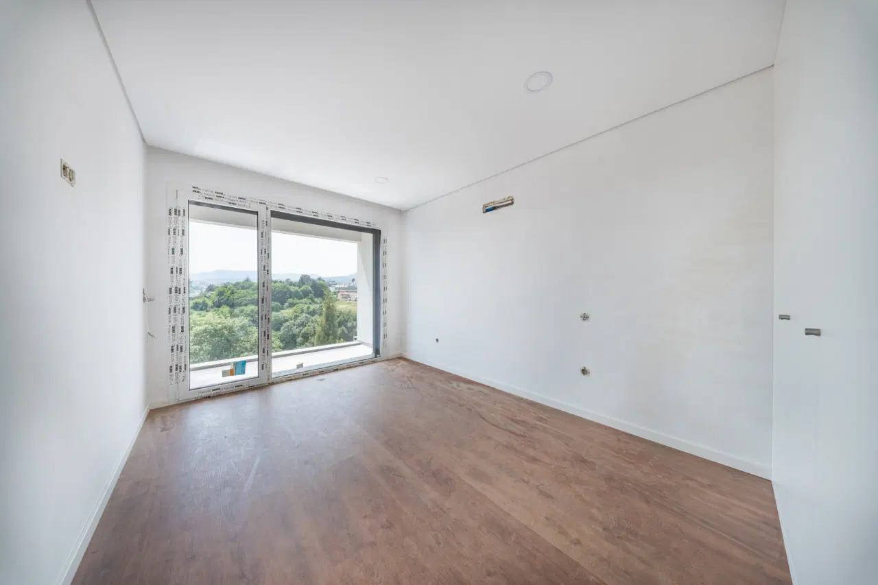 APARTAMENTO T2 NOVO EM VILA REAL - CONDOMÍNIO FECHADO — 4