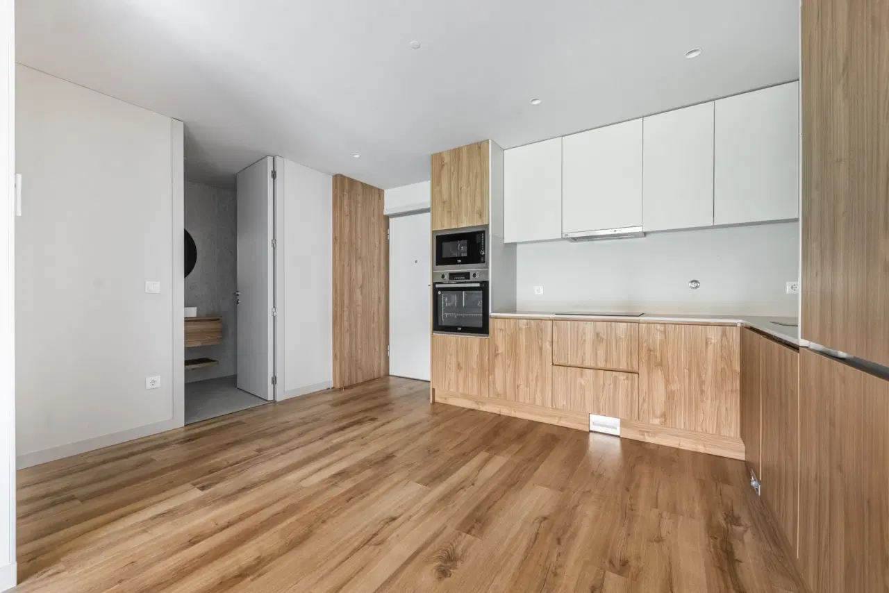 APARTAMENTO T1 EM GUALTAR — 9