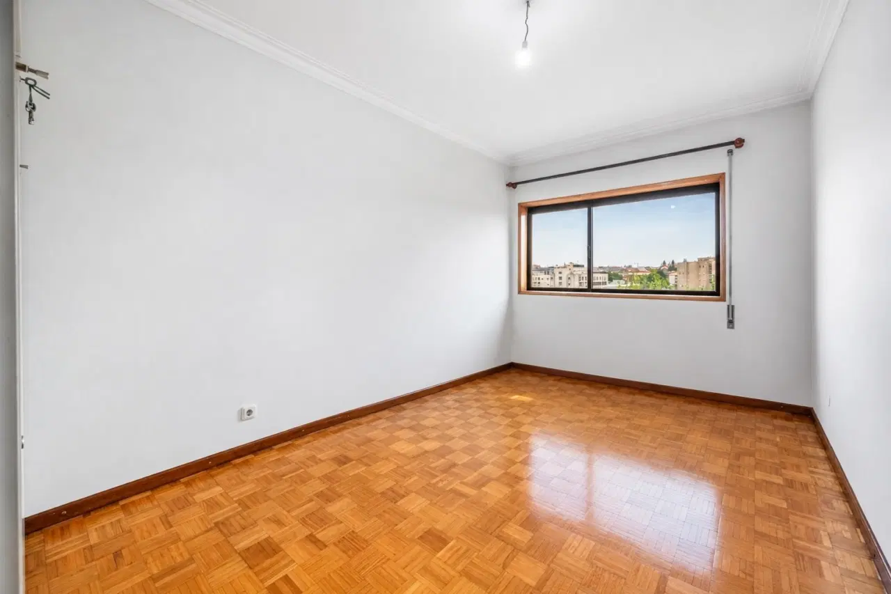 EXCELENTE T3 NO CENTRO DE BRAGA | RUA CARLOS TEIXEIRA — 11
