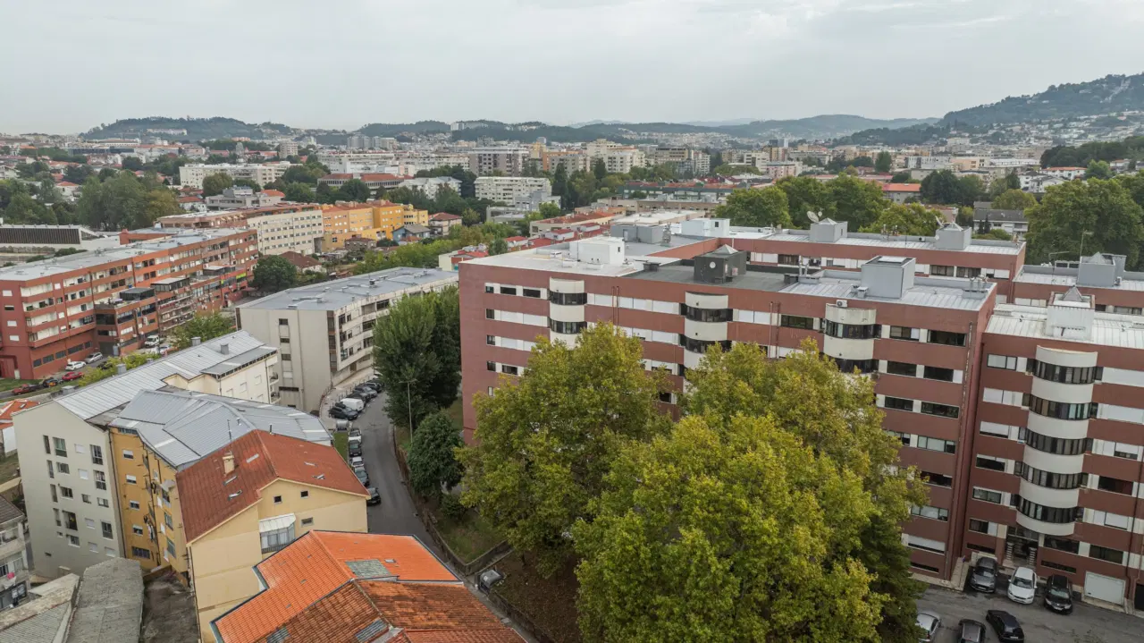 EXCELENTE T3 NO CENTRO DE BRAGA | RUA CARLOS TEIXEIRA — 21