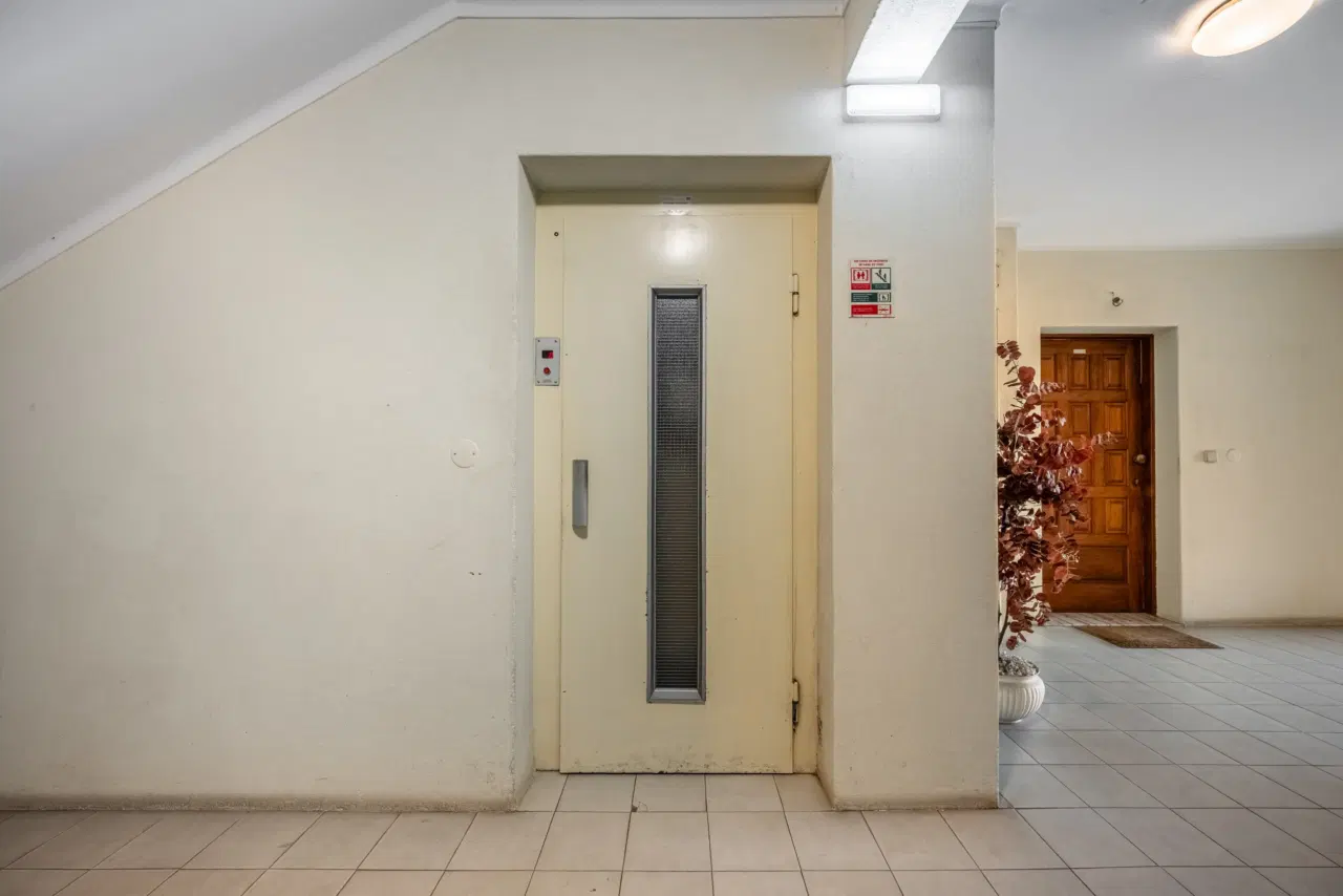 EXCELENTE T3 NO CENTRO DE BRAGA | RUA CARLOS TEIXEIRA — 16