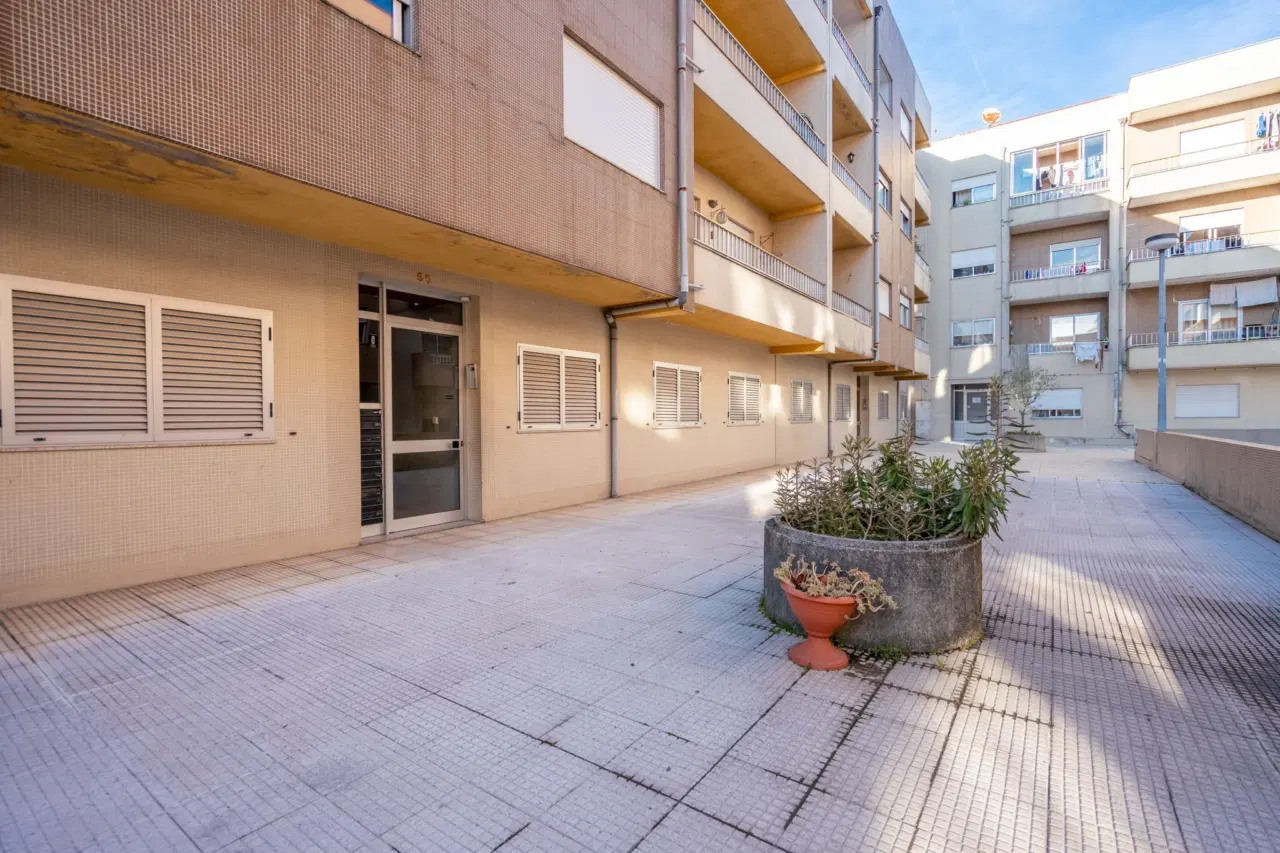 Excelente apartamento T3 remodelado  — Travessa Cónego Manuel Faria nº 55, Braga — 5