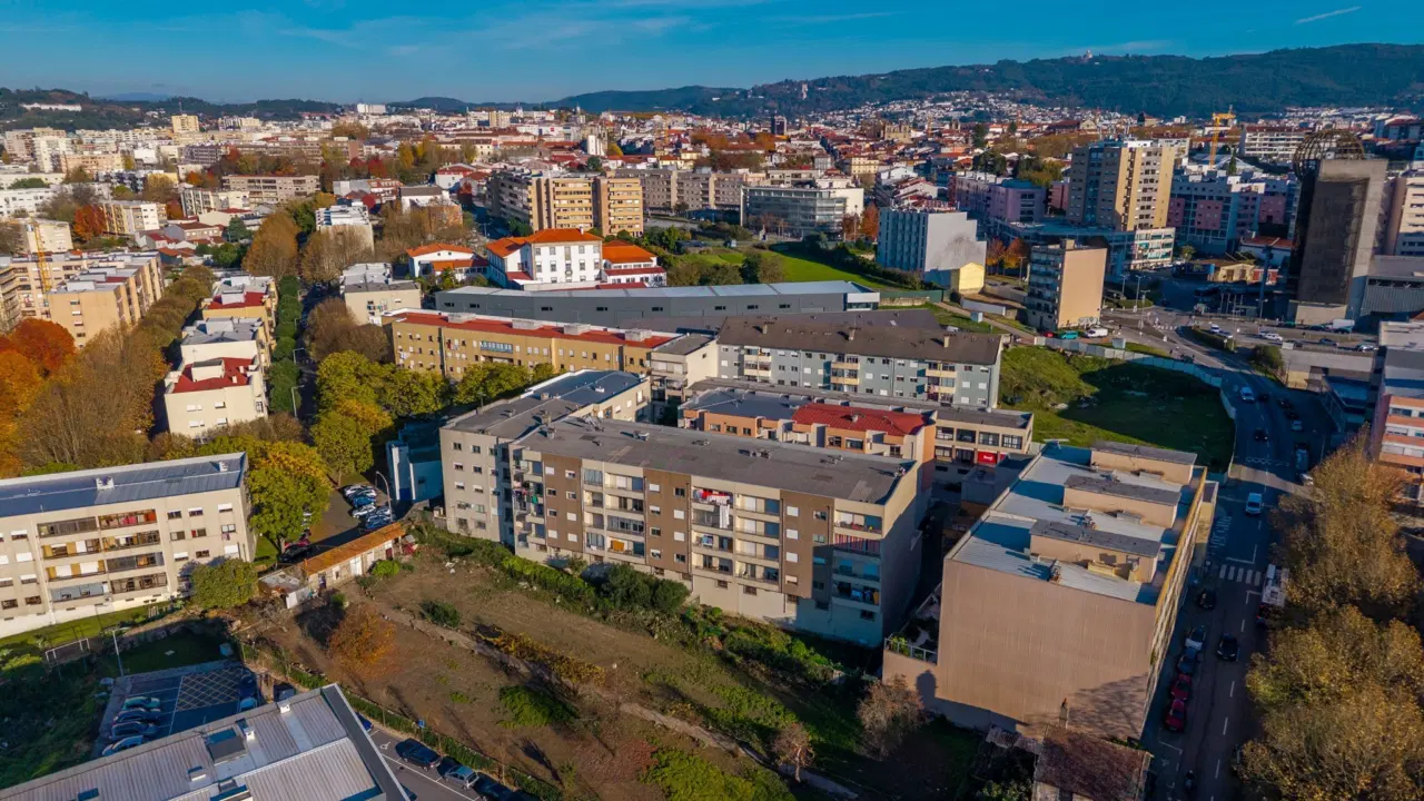 Excelente apartamento T3 remodelado  — Travessa Cónego Manuel Faria nº 55, Braga — 3