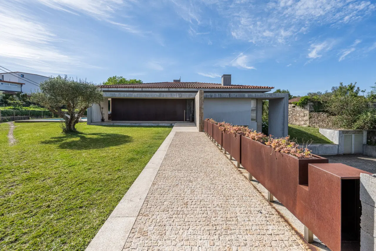 Moradia em Trandeiras, Braga — 5
