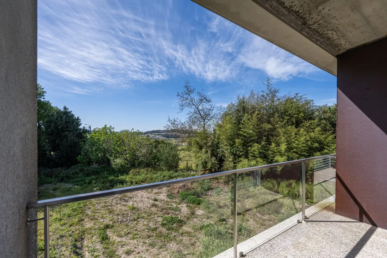 Moradia em Trandeiras, Braga — 19