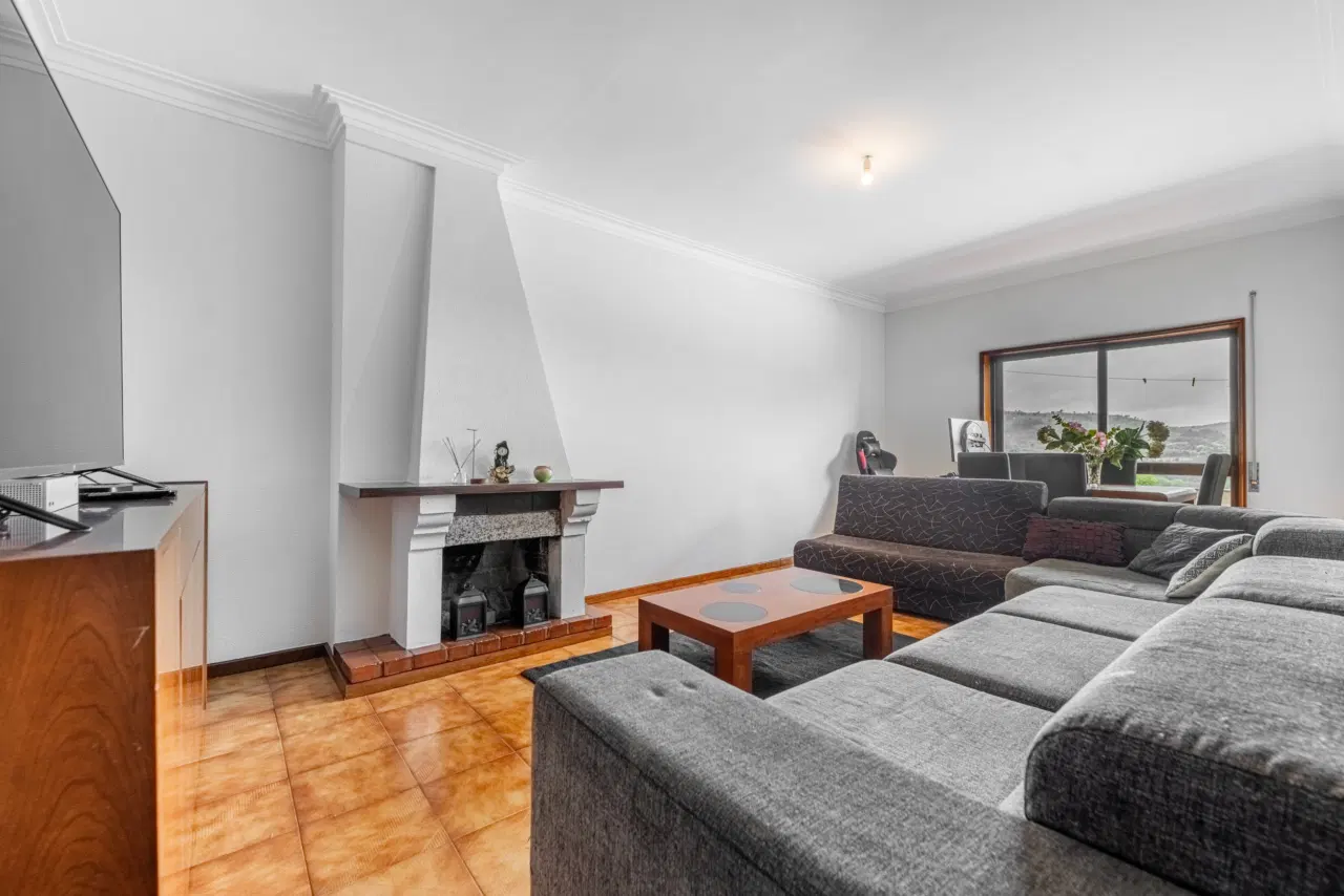 Apartamento T3 em Ferreiros - Braga — 2