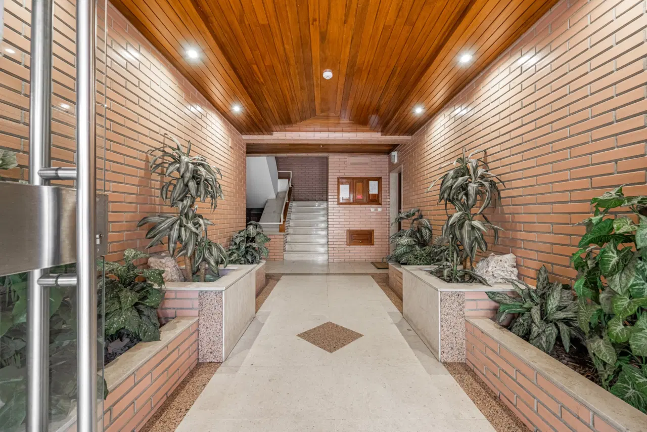 Apartamento T4 totalmente renovado na Rua Cândido Oliveira, Braga — 23