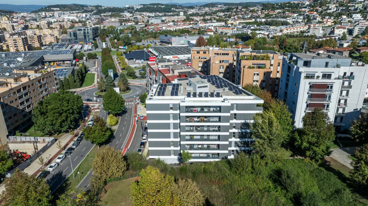 Apartamento T2  no Edifício Plaza – Fraião, Braga — 26