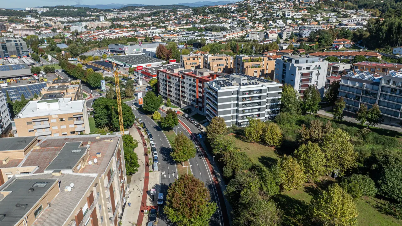 Apartamento T2  no Edifício Plaza – Fraião, Braga — 32