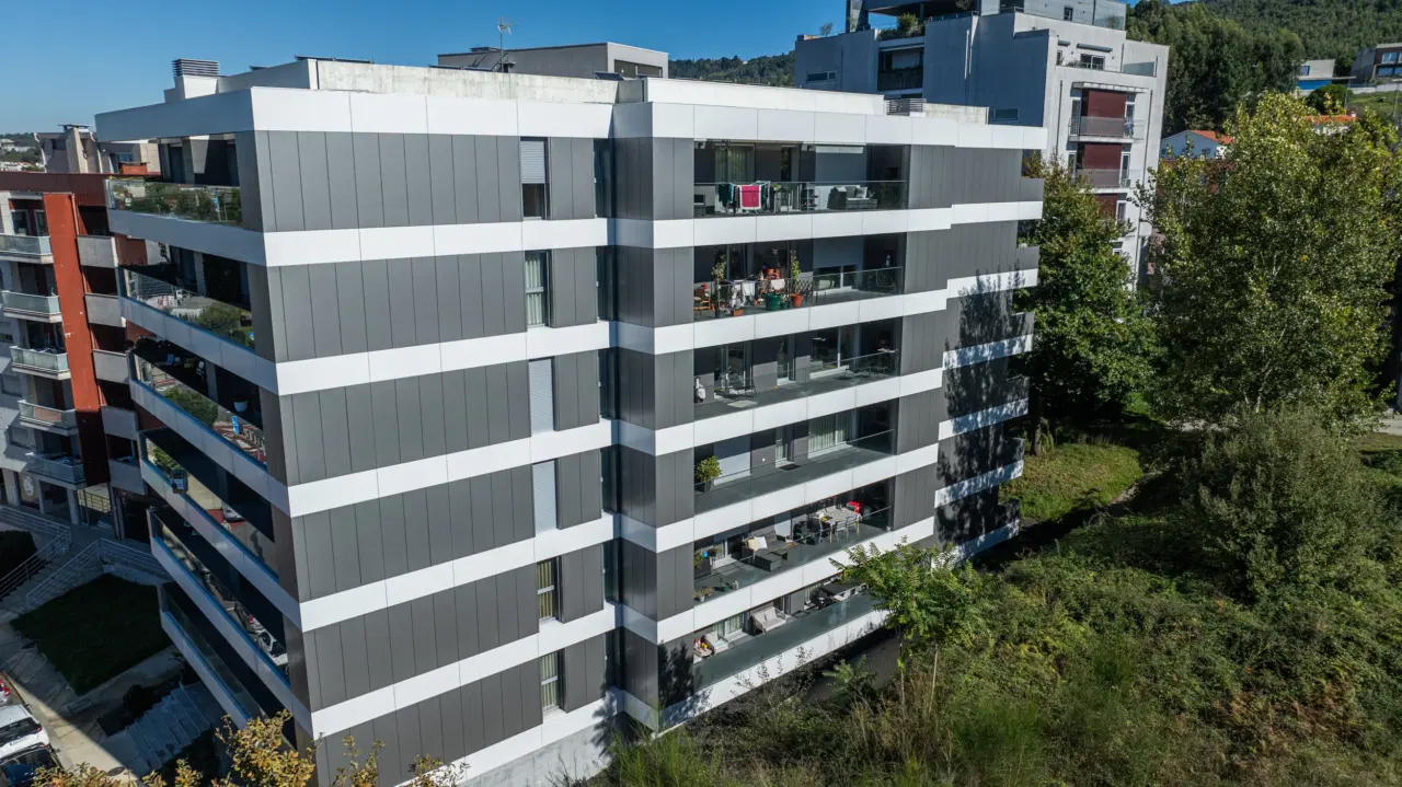 Apartamento T2  no Edifício Plaza – Fraião, Braga — 27