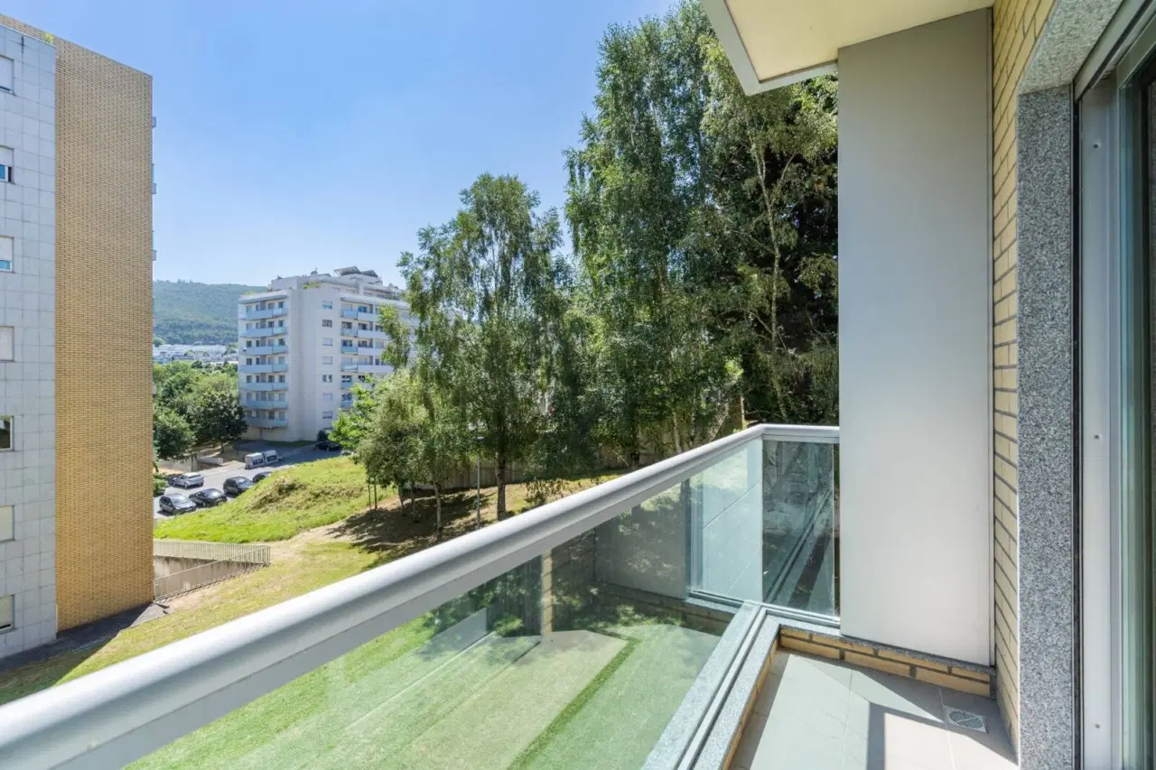 Apartamento T3 em Fraião,Braga — 12