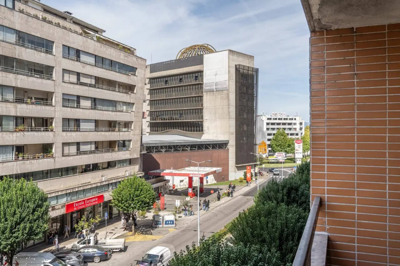 T3 Totalmente Remodelado | 2 Frentes | Maximinos — 14